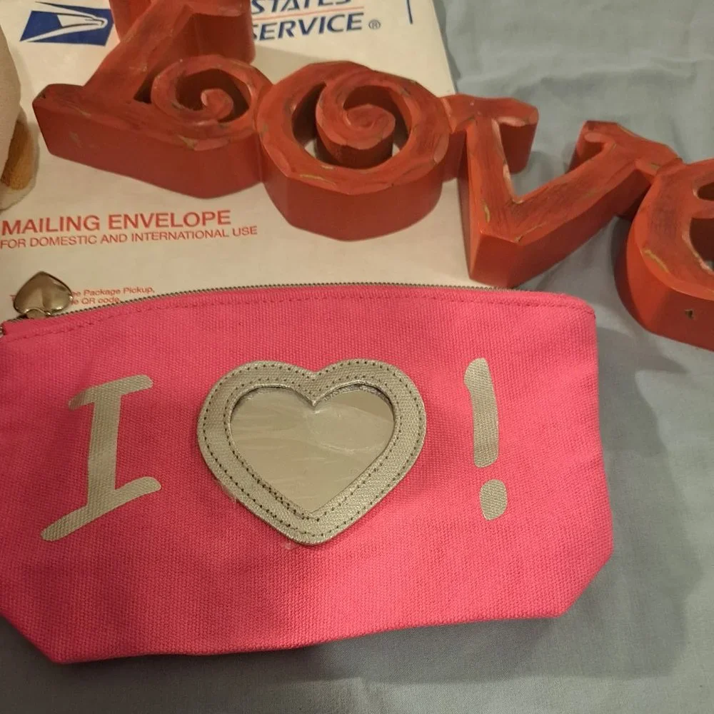 *  SWEETHEART BAG  * PRETTY LITTLE PINK MAKEUP BAG * With MIRROR - Picture 3 of 5